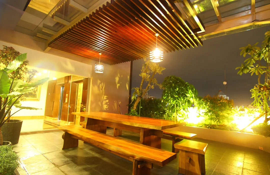Hotel Urban Falatehan Blok M-1